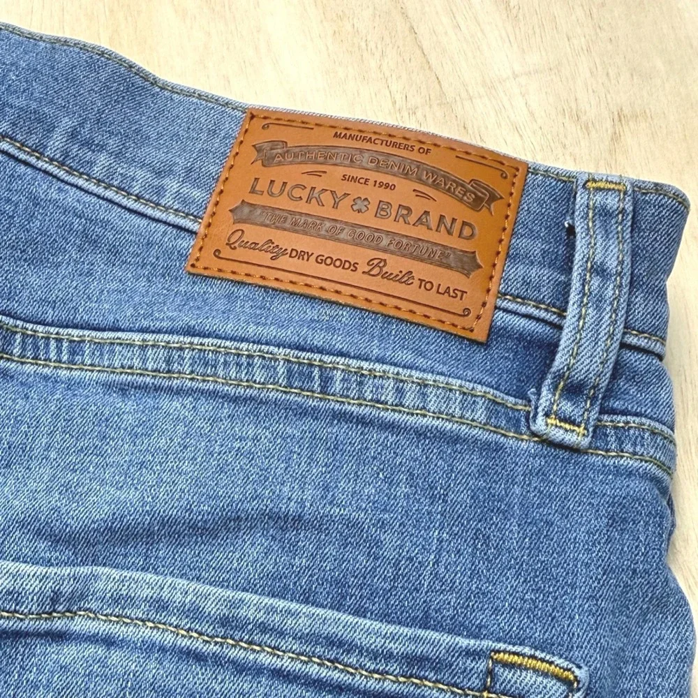Lucky Brand 223 Straight Leg Men Blue Denim Jeans 36x29 Medium Wash Stretch NWOT